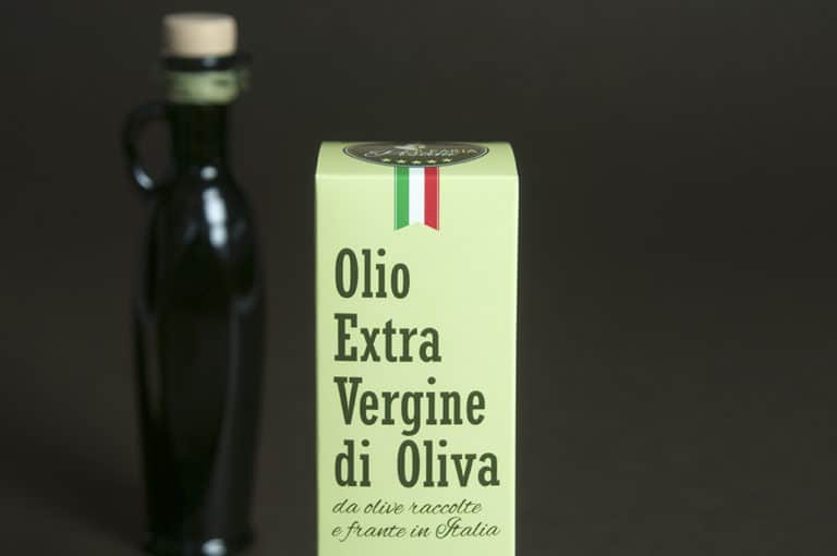 Food packaging for olive oil