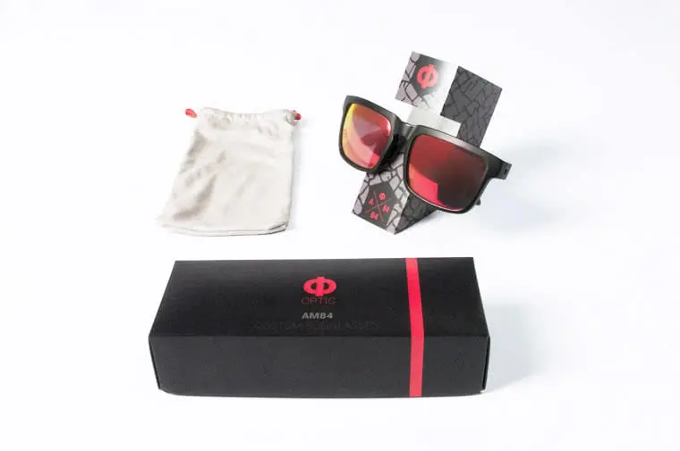 sunglasses-packaging-holder