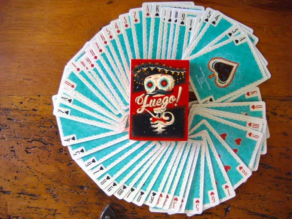 Spread out Juego playing cards