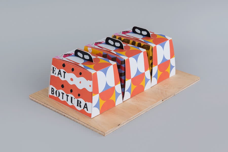 Colorful handle boxes