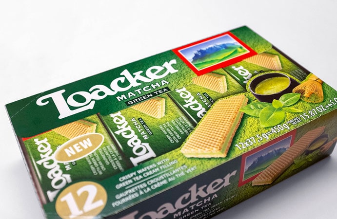 Green matcha tea Loacker packaging