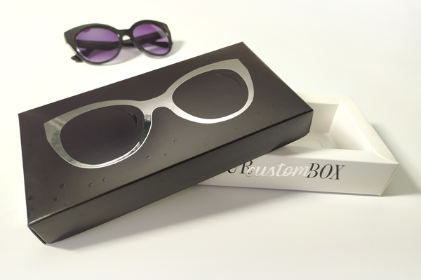 The eyewear box designed by Packly