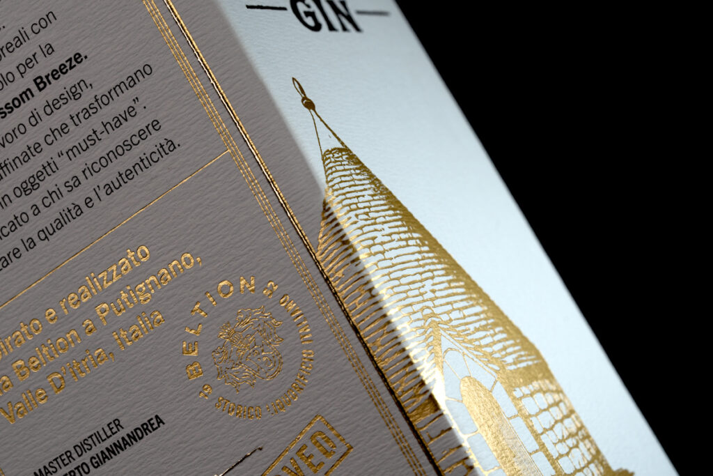 Detail der Itrius Gin Schachtel mit Premium-Veredelungen